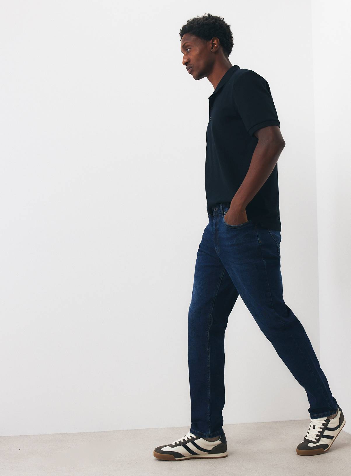 Mid Slim Dark Denim Jeans 42L - Image 1